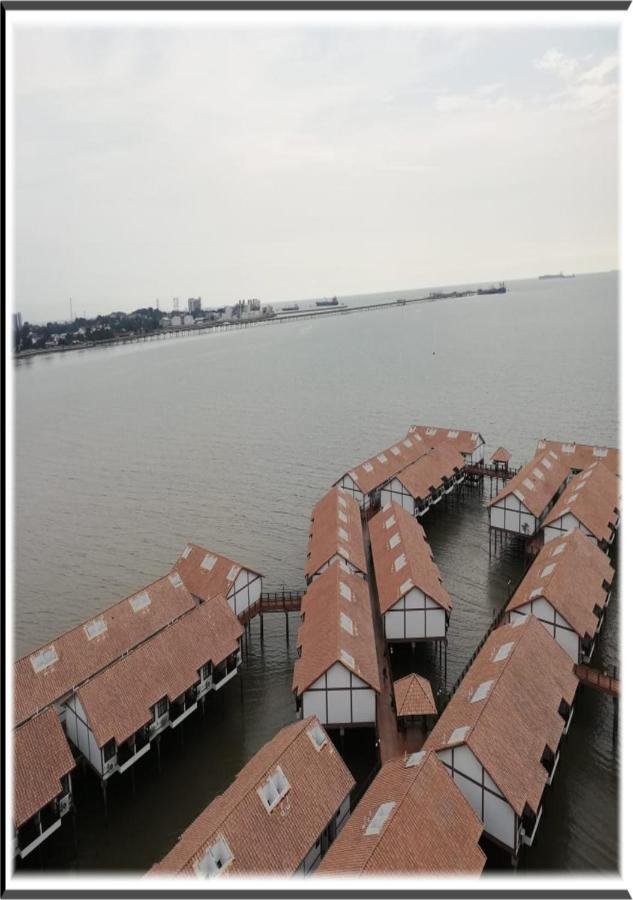Seaview Gateway - Private Owner Hotell Port Dickson Exteriör bild